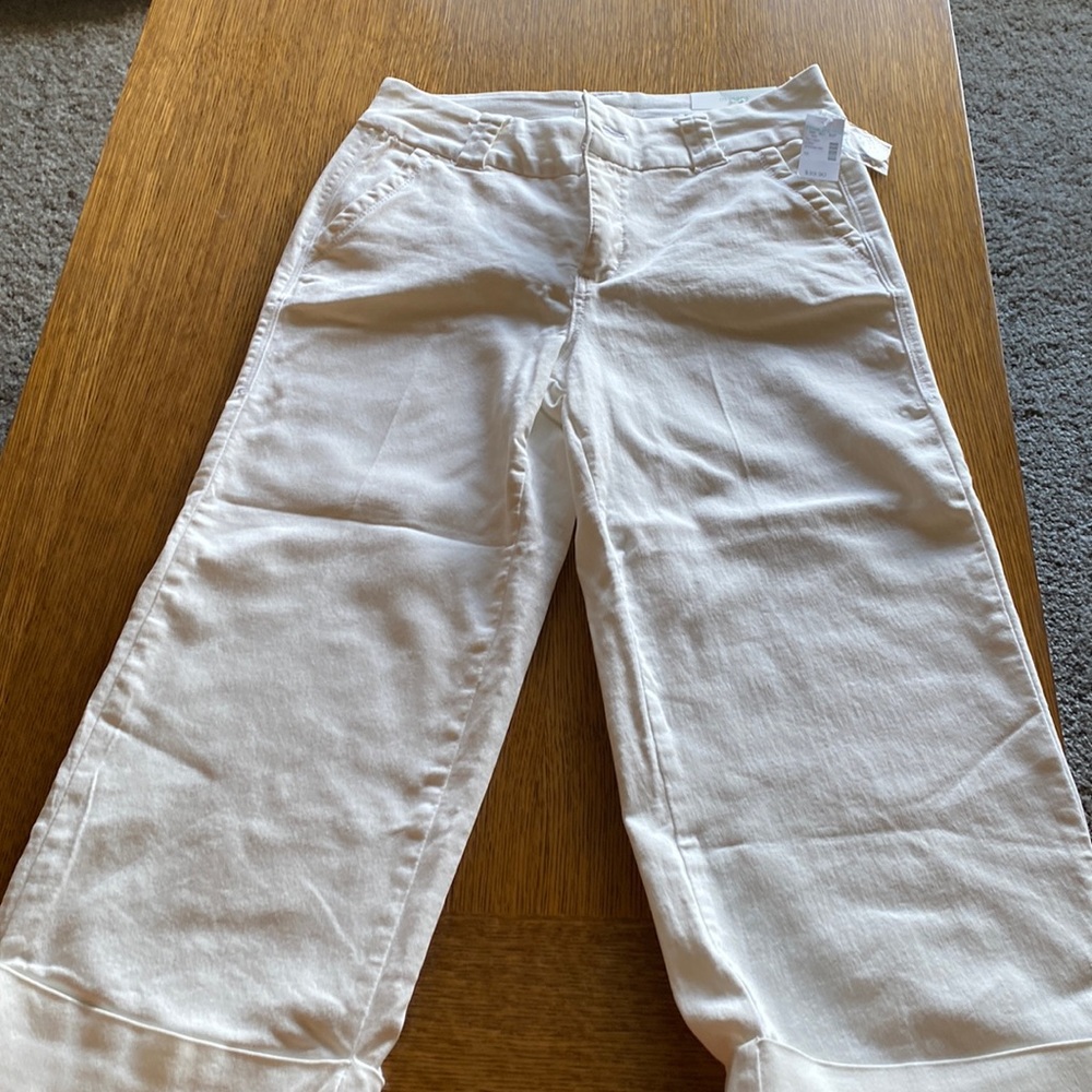 Maurices Cropped/Capris NWT size 10